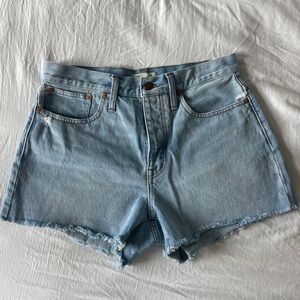 Madewell Curvy Relaxed Vintage Lightwash Jean Shorts, 26